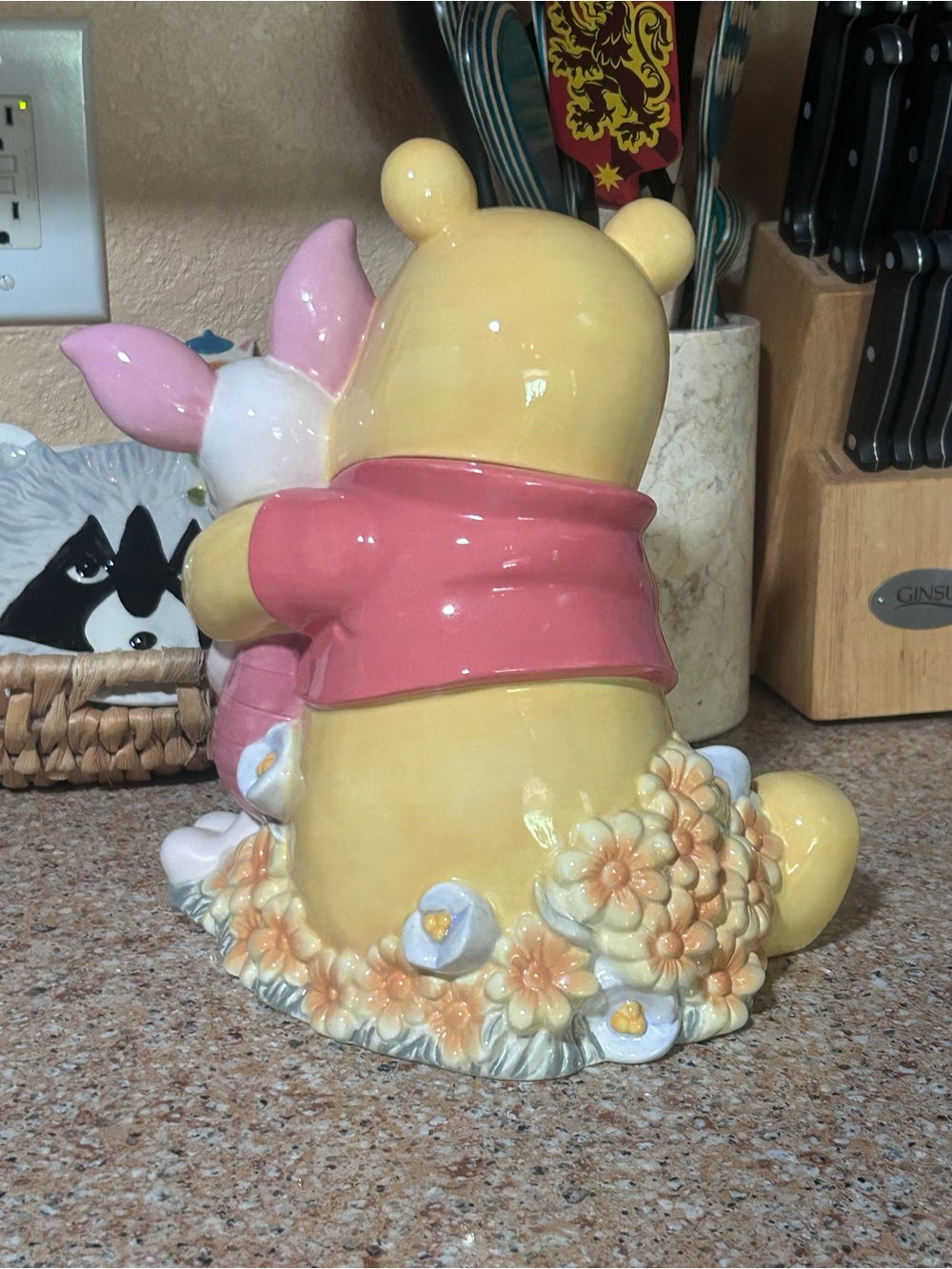 Vintage Winnie the Pooh & Piglet “Friends Forever” cookie jar - Picture 3 of 8